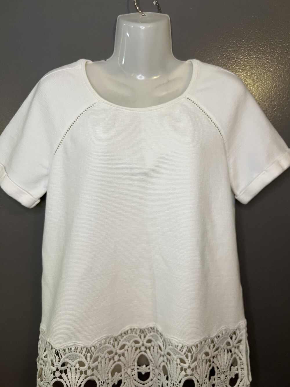 Saturday Sunday Shirt Womens Small White Crochet Lace Hem Raglan Tunic Top